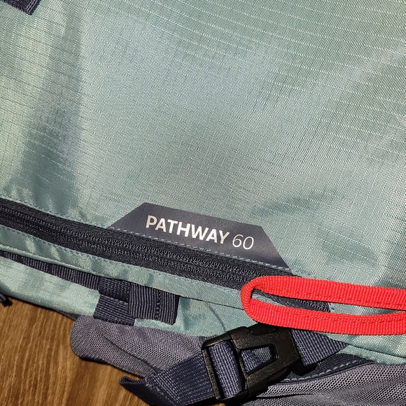 High Sierra Pathway 2.0 Hiking Backpack 60L Artic Blue New MSRP $105 - Picture 2 of 9
